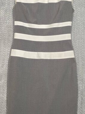 Lauren Ralph Lauren Classic Gray and White Sheath Dress 4 Spring Summer